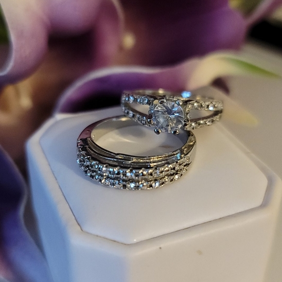 Jewelry - Wedding ring set sterling silver plated sz 10